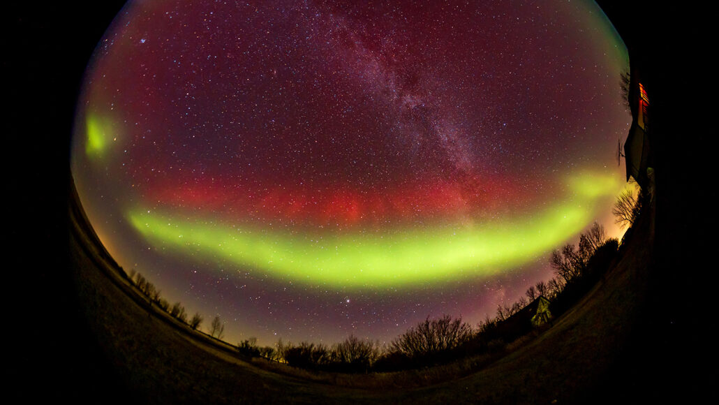Amateur astronomers reveal clues to a mysterious double aurora | News